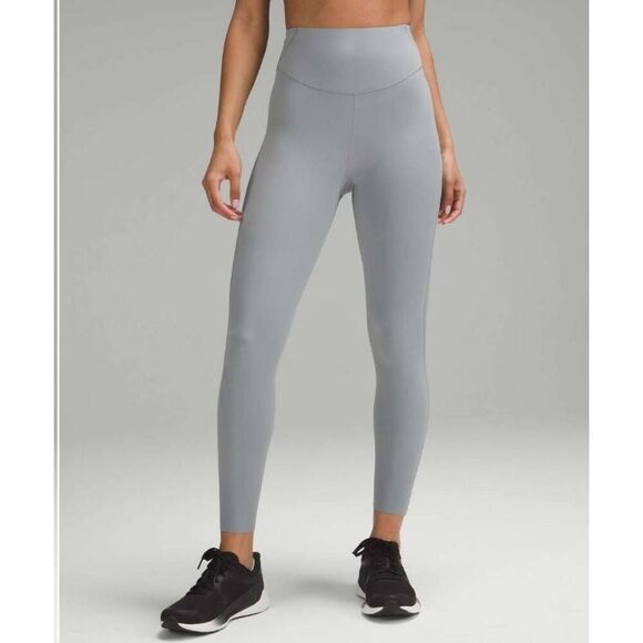Lululemon Base Pace High Tight Size 6 - Picture 1 of 6